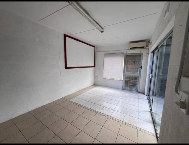 BUSINESS PROPERTY TO RENT IN SHELLY BEACH